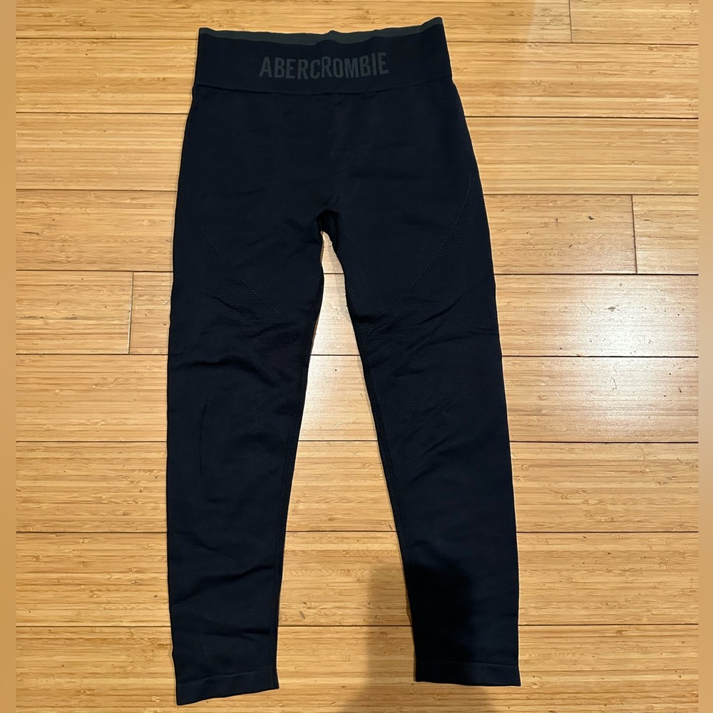 Abercrombie & Fitch Black Stretch Leggings Size Small Logo Waist